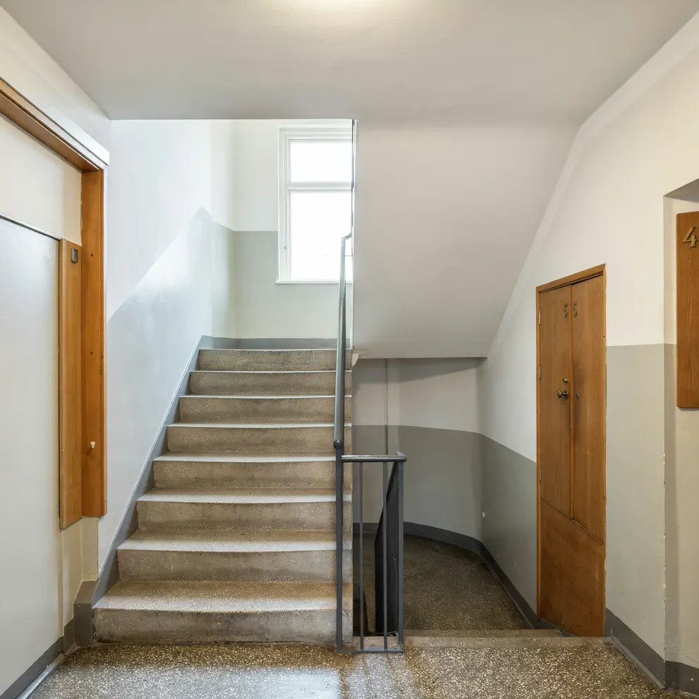 trapphusrenovering malning ostermalm stockholm